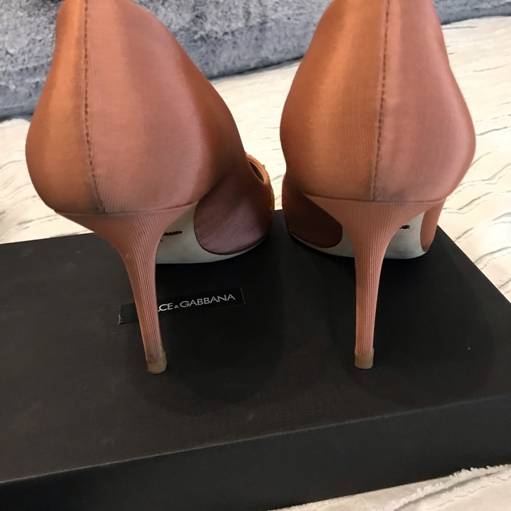 Dolce and Gabbana embroidered pump - Picture 7 of 8